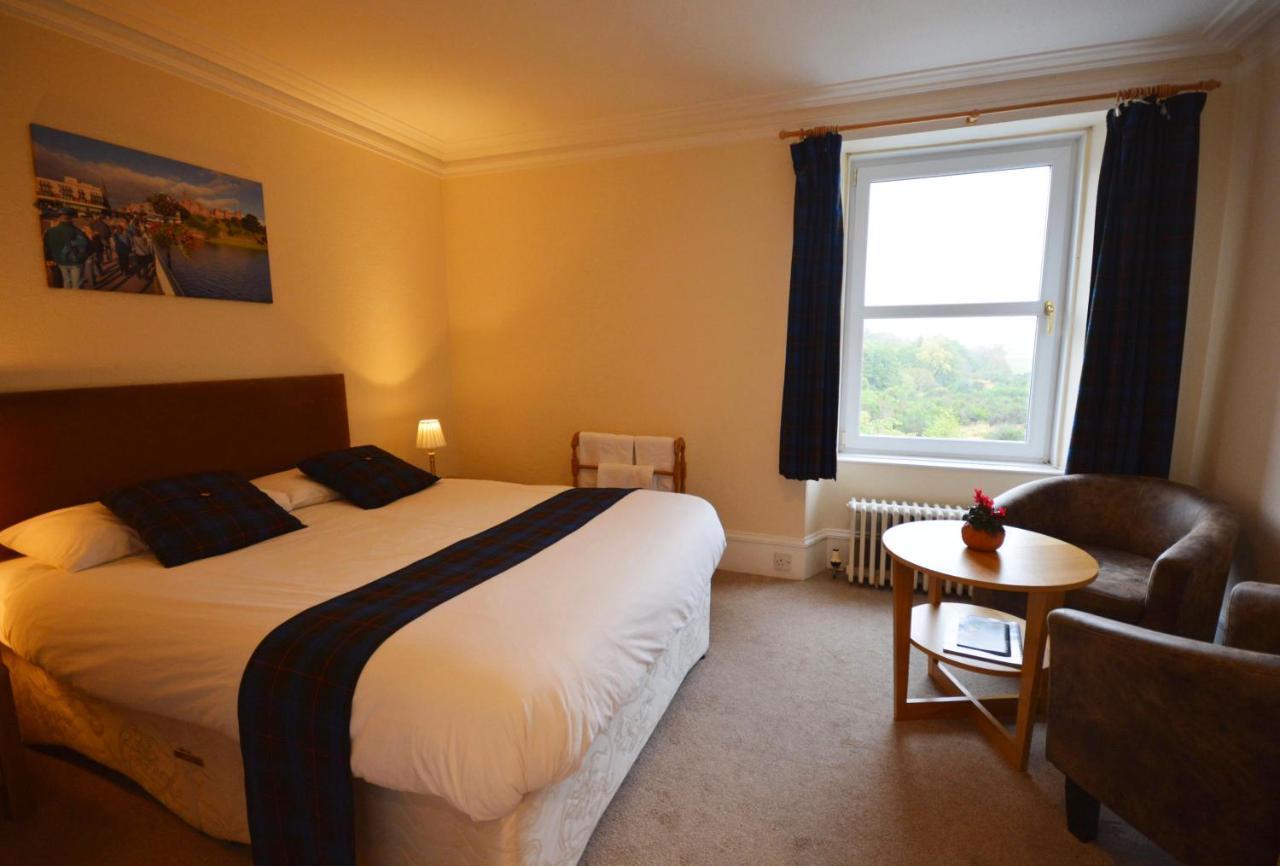 Feughside Otel Strachan Oda fotoğraf