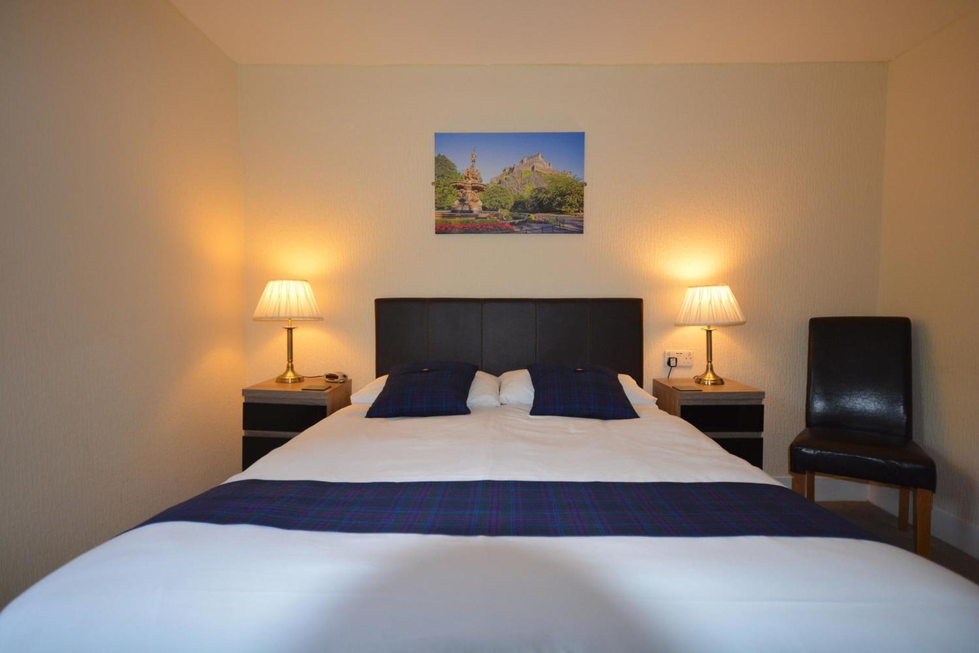 Feughside Otel Strachan Oda fotoğraf