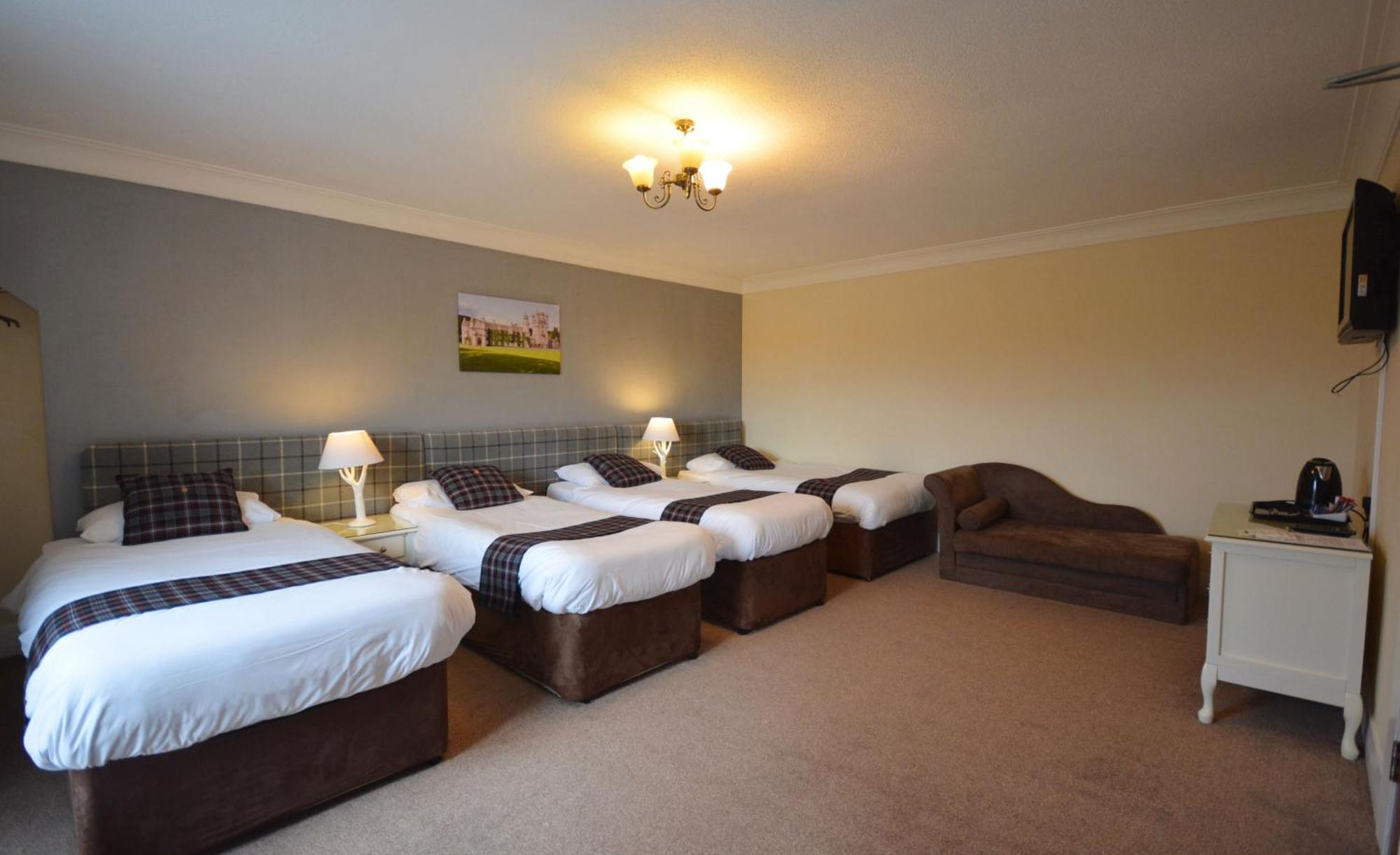 Feughside Otel Strachan Oda fotoğraf